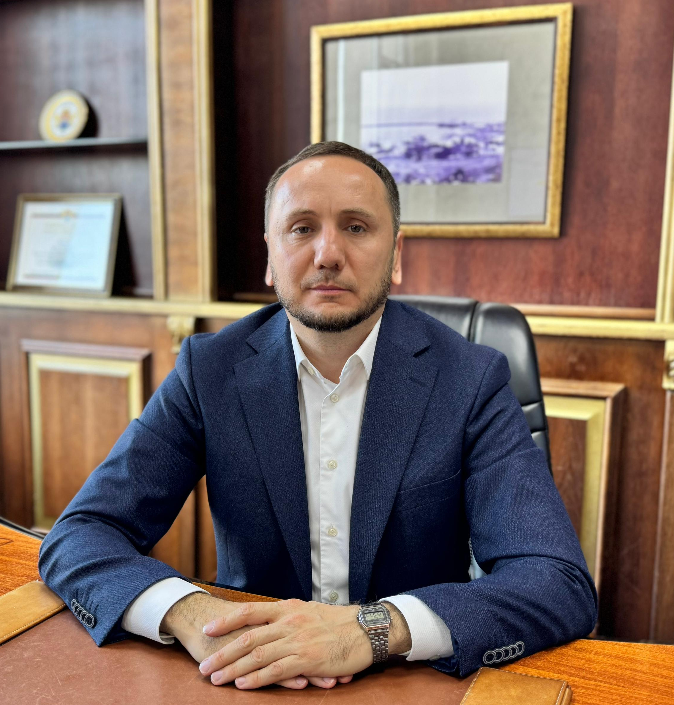 Магомедов Рустам Магомедович.