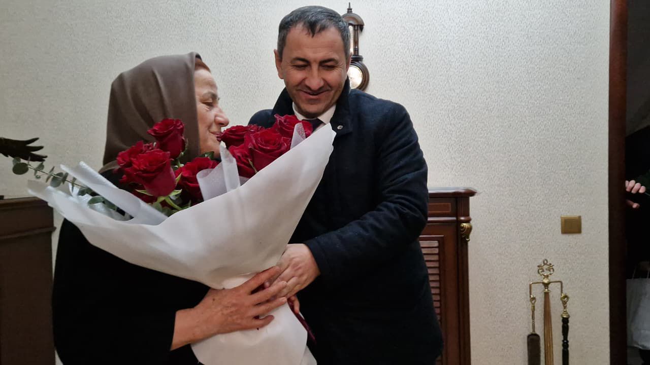 Память и поддержка: в Махачкале почтили память Героя России Тулпара Мусалаева.