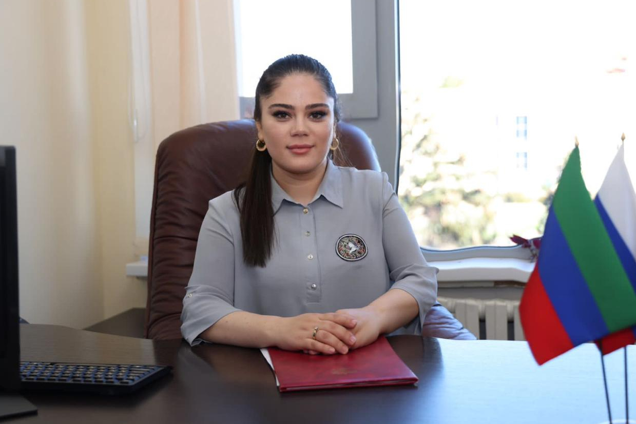 Раджабова Альбина Камаладиновна.