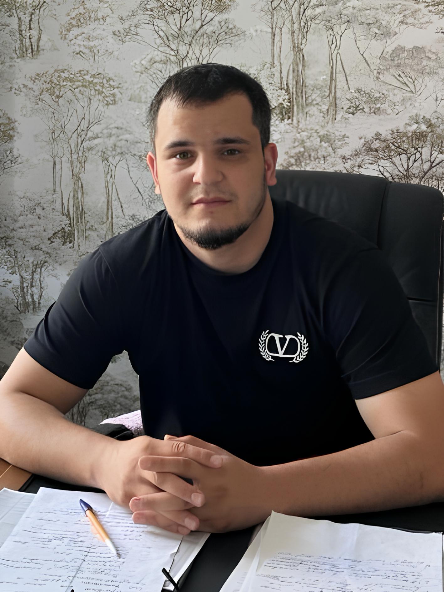Амусов Джамалутдин Шамильевич.