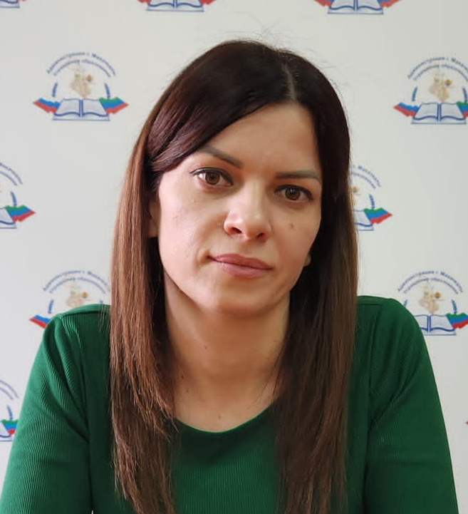 Абдурашидова Наида Зайнудиновна.