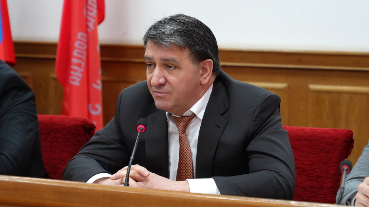 В Махачкале прошла первая в 2026 году сессия городского Собрания депутатов.