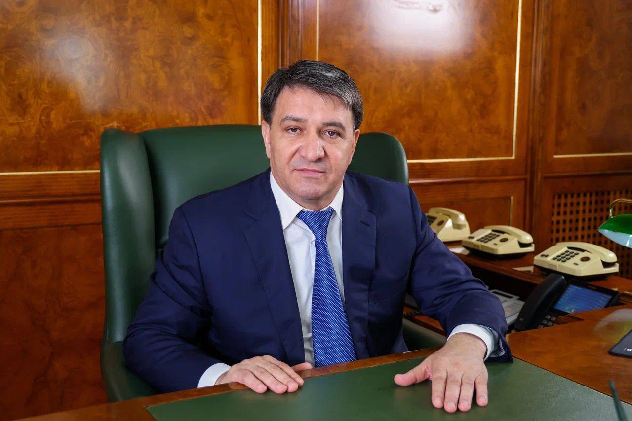 Поздравление Джамбулата Салавова с Днём строителя.