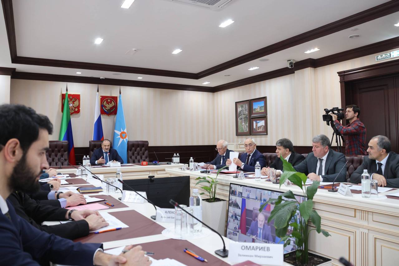 Заседание комиссии по ЧС: Махачкала отмечена за слаженную работу.