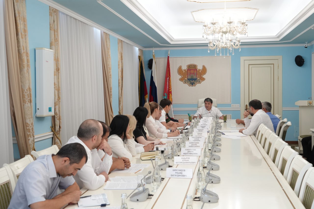 Джамбулат Салавов провел личный прием граждан.