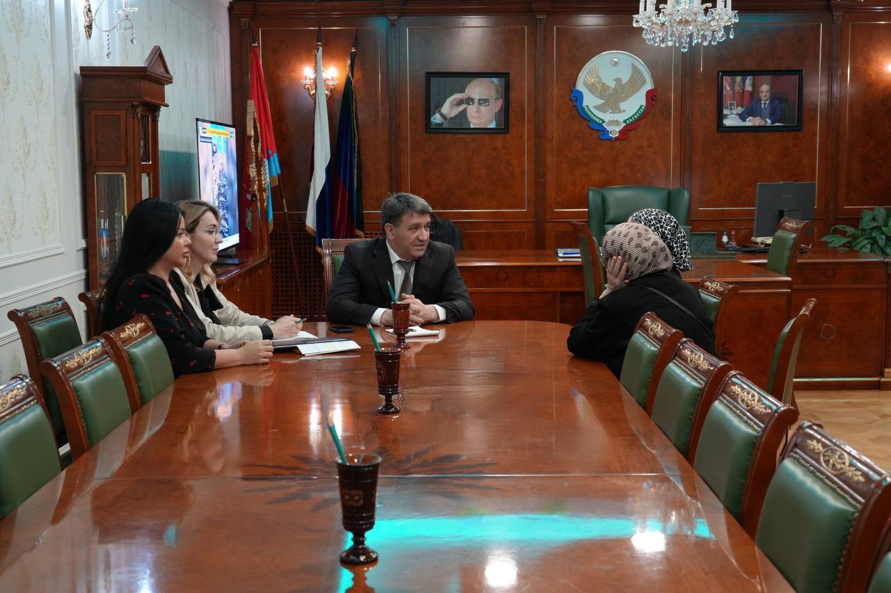 Джамбулат Салавов встретился с Маржаной Мустафаевой.