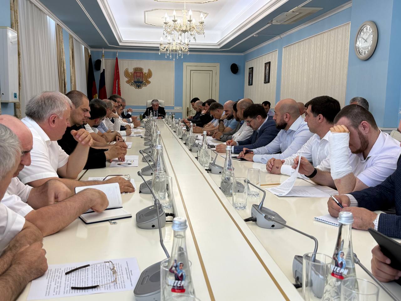 Аппаратное совещание под руководством главы Махачкалы Юсупа Умавова.
