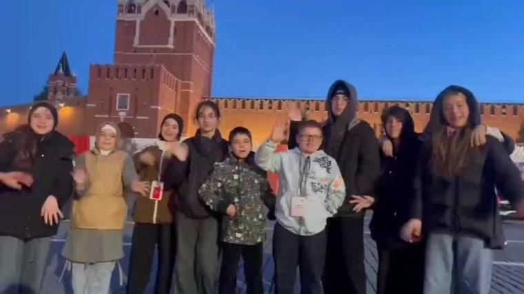 Благотворительный фонд семьи Керимовых организовал отдых в Москве для 40 юных талантов Дагестана. Благотворительный фонд семьи Керимовых организовал отдых в Москве для 40 юных талантов Дагестана.